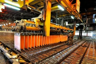 Codelco tensiona el mercado global del cobre con prima récord para China y abre riesgo de ruptura de contratos