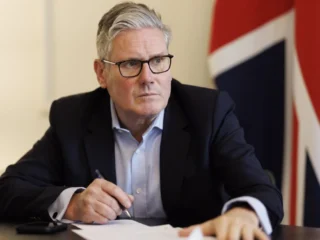 Reino Unido refuerza su estrategia para asegurar minerales críticos y reducir la dependencia externa