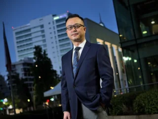 Tianqi evalúa arbitraje internacional por disputa con SQM y cuestiona estándares de gobernanza en Chile