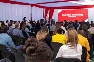 Lundin Mining y UDA acercan la minería a los estudiantes con exitosa Feria Laboral 2025