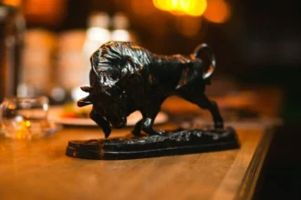 Mercuria alerta que el desvío de cobre hacia EE.UU. amenaza con agotar inventarios globales