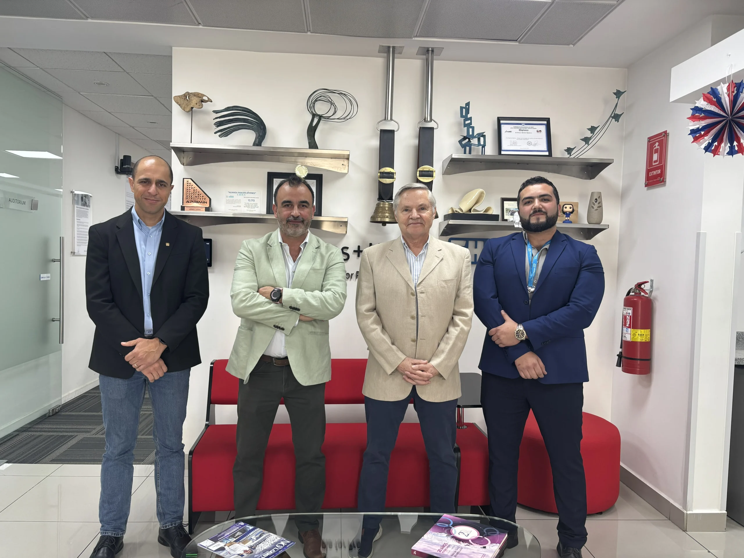 Endress+Hauser Chile y Ambiente y Tecnología sellan alianza estratégica para fortalecer soluciones medioambientales