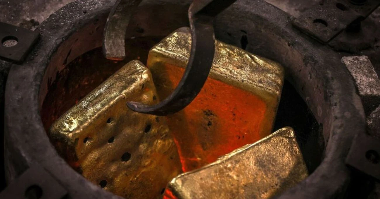 Estabilidad del oro en medio de incertidumbre en EE. UU. y mercado.