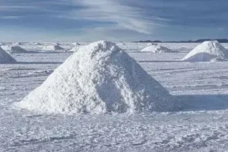 Alza en precio del litio en China por demanda récord en 2026