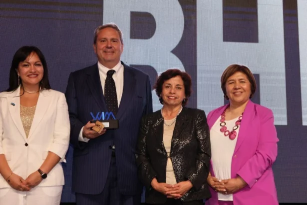 BHP impulsa transformación cultural y es premiada por segundo año como la minera con mayor participación femenina en Chile 