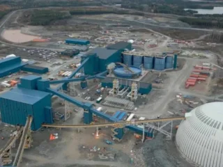 Equinox Gold alcanza producción comercial en Valentine Gold Mine, impulsando la producción de oro canadiense hacia 2026