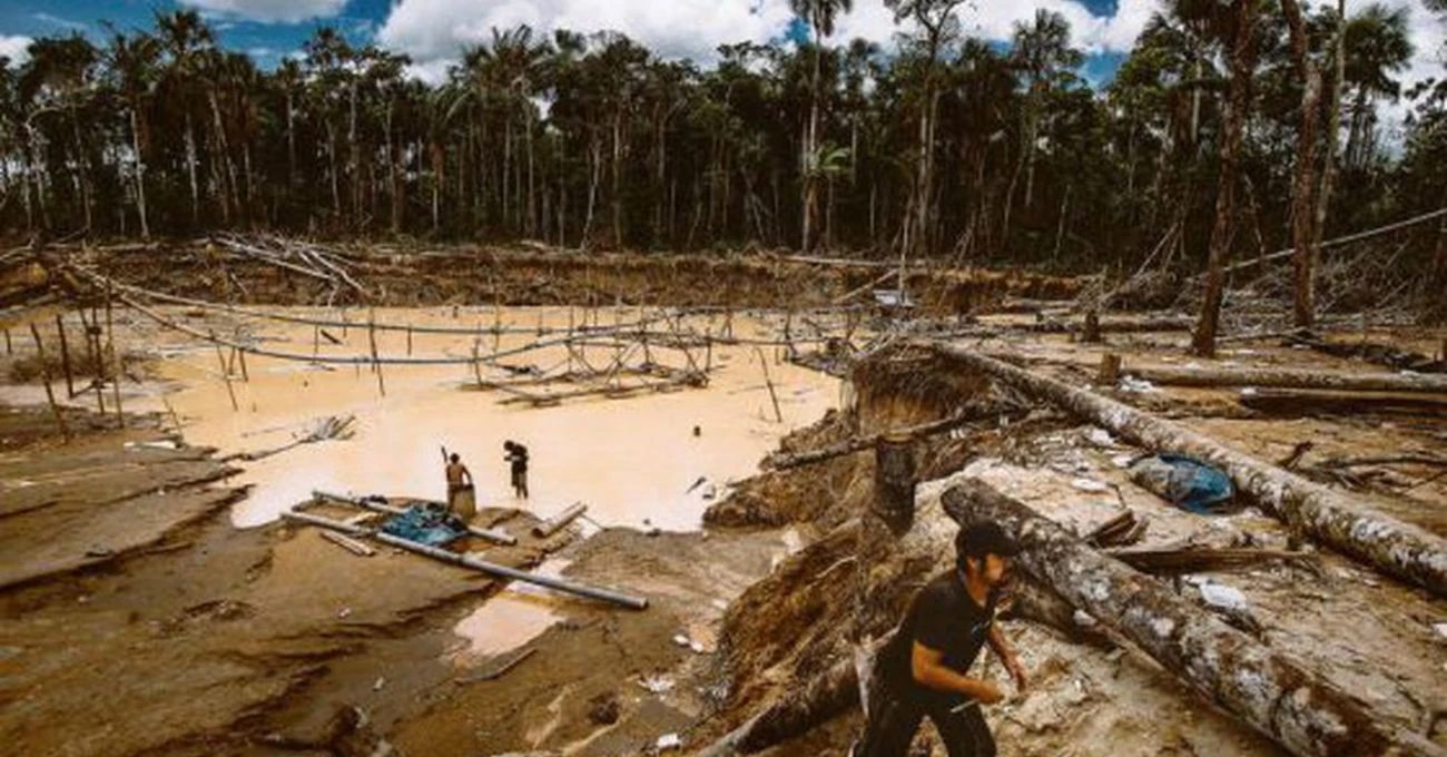Minería ilegal en Perú moviliza US$ 22.800 millones en una década, revela UIF