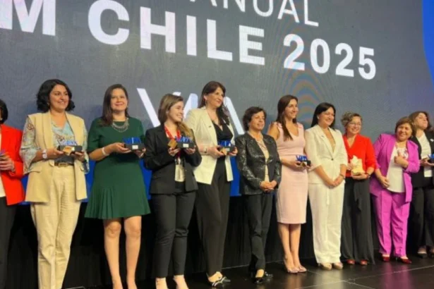 Women in Mining Chile distingue a Danica Vicelja de FCAB como “Ejecutiva Mujer 2025”