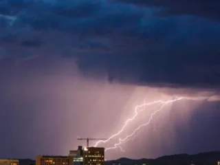 Minería acelera adopción de inteligencia climática para anticipar eventos extremos y resguardar operaciones