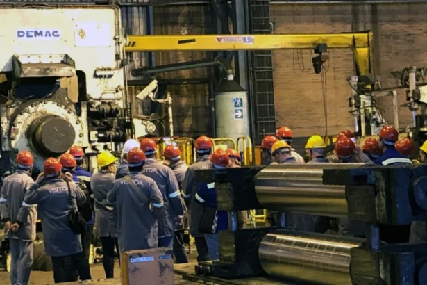 Imacec anota alza de 3,2% en septiembre, pero economía chilena cierra su trimestre más débil en más de un año