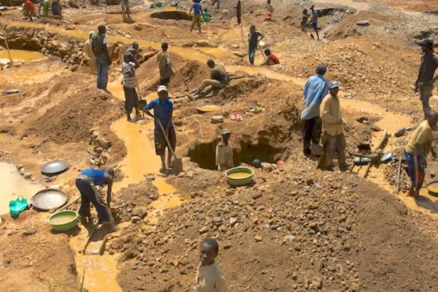 Tragedia en mina de cobre en Congo: 30 muertos y 49 heridos.