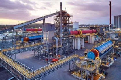 IGO descarta la viabilidad de la refinería de litio de Kwinana y señala altos costos operativos en Australia