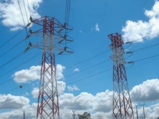 Ñuble inicia obra energética clave que triplicará capacidad de transmisión eléctrica