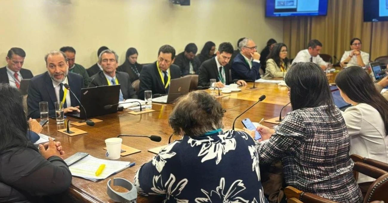 Chile impulsa ley de desalinización para enfrentar crisis hídrica y asegurar sostenibilidad