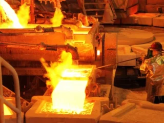 China alza la voz por crisis en tarifas de procesamiento del cobre