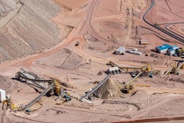 Fortuna Mining reporta ganancias récord y expansión de proyectos estratégicos en 2025