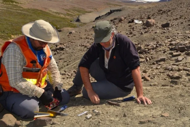 Sernageomin actualiza mapa geológico del Maule para planificación territorial estratégica