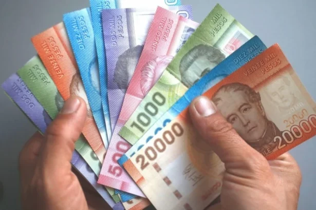 Salarios en Chile suben 5,9% anual, brecha de género persiste según INE