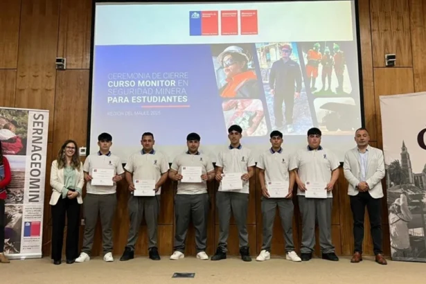 Capacitación en seguridad minera certifica a 29 jóvenes en región del Maule