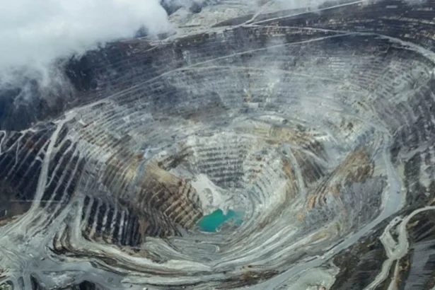 Freeport-McMoRan reporta utilidades por US$ 674 millones pese a incidentes graves