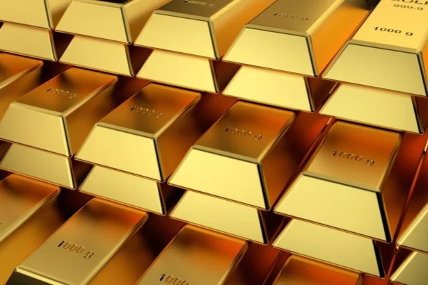 Oro alcanza máximo en tres semanas impulsado por expectativas sobre tasas