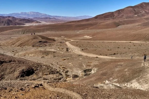 Golden Arrow obtiene permiso ambiental para expandir exploración minera en Región de Atacama