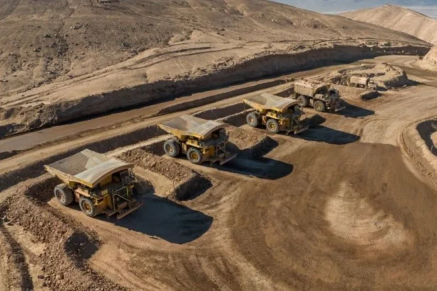 Lomas Bayas impulsa su liderazgo minero con nueva tecnología y modernización 2025