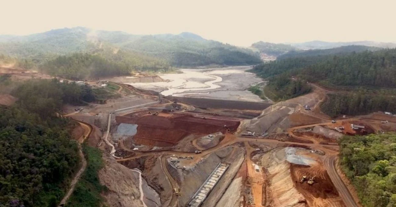 Firma británica reembolsa £811.000 tras retiro de demanda por desastre de Samarco