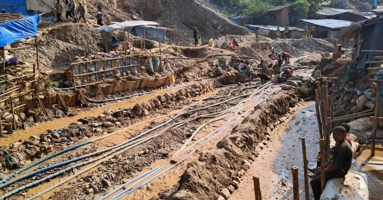 Colapso en mina congoleña deja 40 muertos y alerta por seguridad laboral