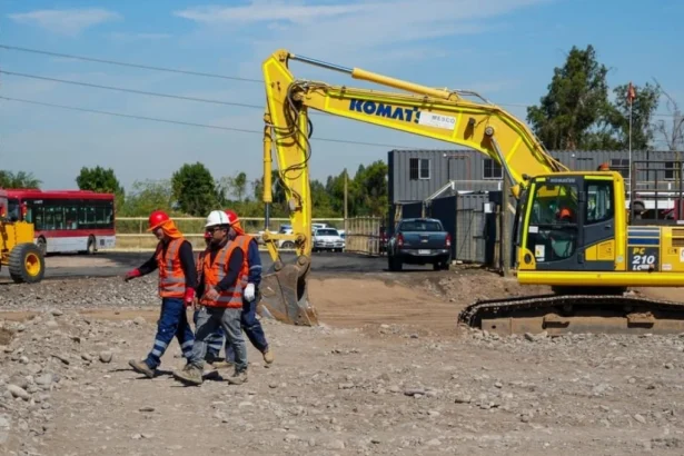 Chile inicia construcción de cuatro nuevos electroterminales para modernizar el transporte público en Santiago