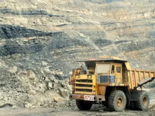 Perú avanza en formalización minera y proyectos eléctricos con inversión millonaria