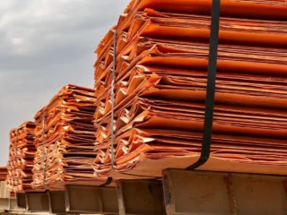 Cochilco proyecta alza en precio del cobre y anticipa déficit global