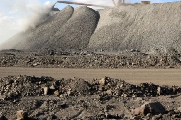 Exportaciones chinas de imanes de tierras raras caen 5,2% en octubre, pero repuntan envíos a EE.UU.