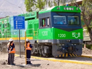 FCAB inaugura primera locomotora a hidrógeno verde en Latinoamérica: avance sustentable