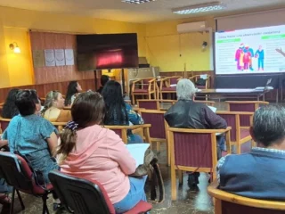 Servicio de Evaluación Ambiental expone en Diego de Almagro los alcances del proyecto Isidora Solar