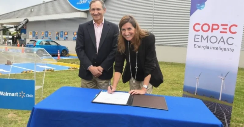 Walmart Chile y Copec acuerdan suministro de energía 100% renovable por ocho años
