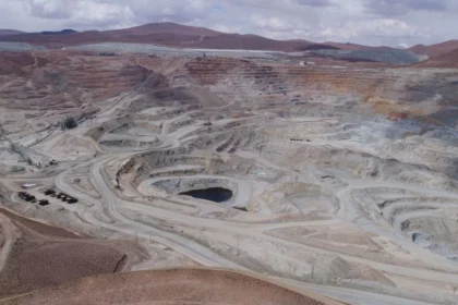 Canadá exige cambios a Anglo American para aprobar fusión con Teck Resources