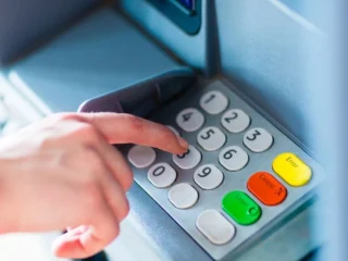 ¿Cuánto dinero puedes retirar desde un cajero automático en Chile?