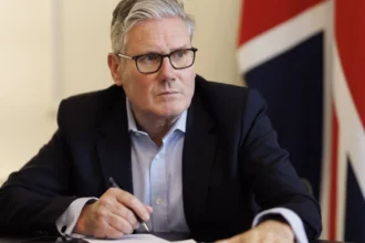 Reino Unido presenta estrategia de minerales críticos para reducir dependencia externa y potenciar producción de litio