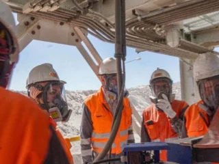 Codelco Gabriela Mistral valida sistema de muestreo con experto mundial Francis Pitard