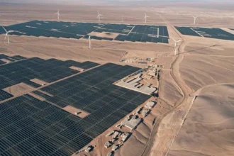 Enel Chile lanza proyecto BESS Las Salinas con energía solar y eólica