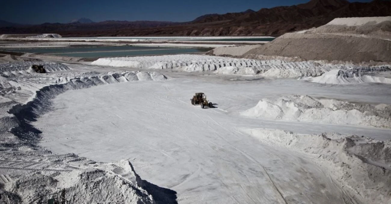 SEA presenta nueva guía para proyectos de extracción de litio en salares
