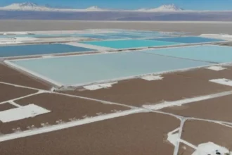Chile actualiza guía para proyectos de litio, incluyendo extracción directa y sustentabilidad