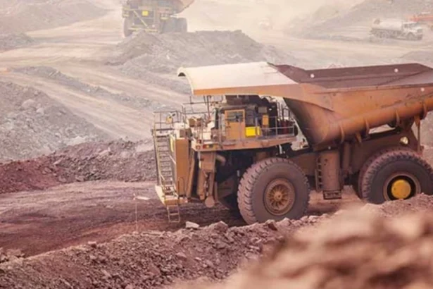 Estudio: Energías renovables reducen impacto ambiental en producción de cobre