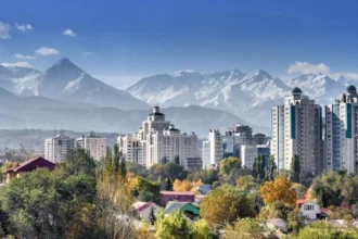 Empresarios de Kazajistán apuestan por minería en histórica transición económica