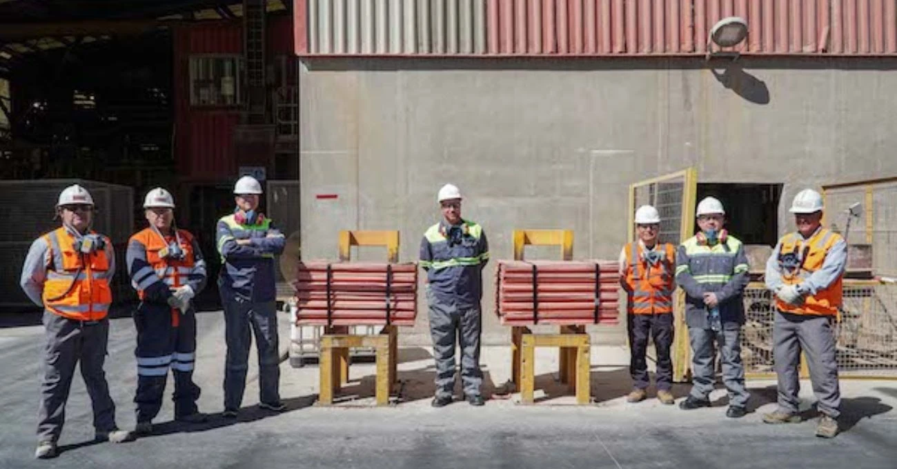 Codelco Gabriela Mistral recibe a delegación brasileña en visita técnica a sus plantas SX y EW