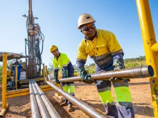 Qatar e Ivanhoe profundizan su alianza para impulsar minerales críticos en África