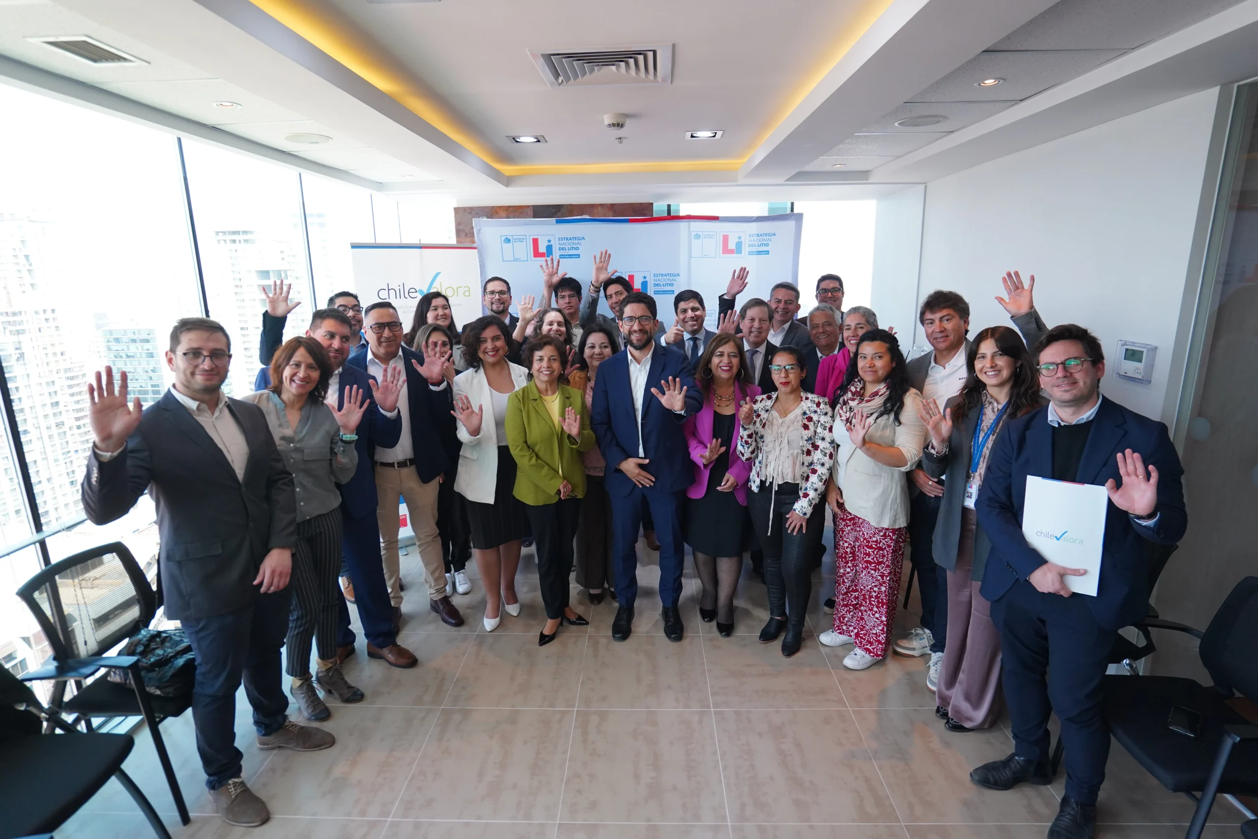 ChileValora y Ministerio de Minería impulsan el desarrollo de perfiles ocupacionales para la industria del litio