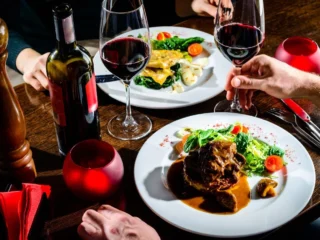 Descuentos de 50% en restaurantes: Revisa las promociones de los últimos días de noviembre con BancoEstado