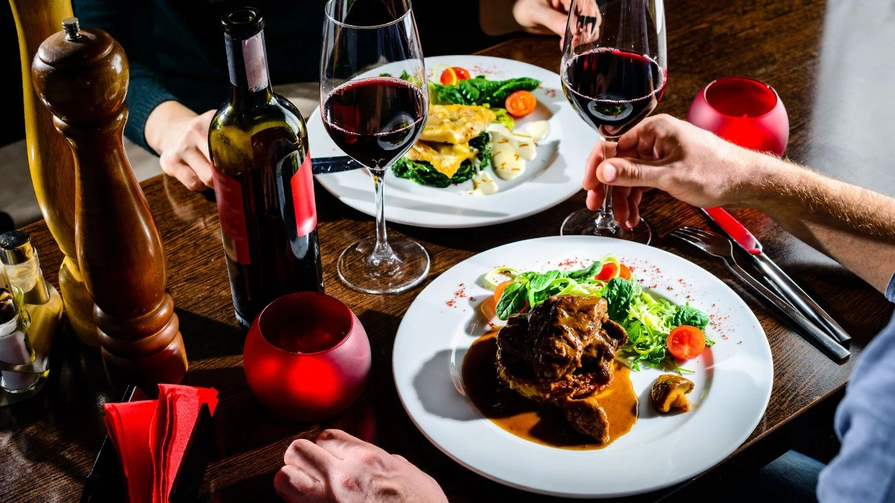 Descuentos de 50% en restaurantes: Revisa las promociones de los últimos días de noviembre con BancoEstado Descuentos de 50% en restaurantes: Revisa las promociones de los últimos días de noviembre con BancoEstado